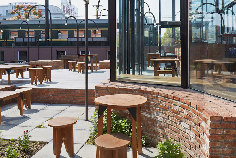 KUU train inn shanghai china designboom