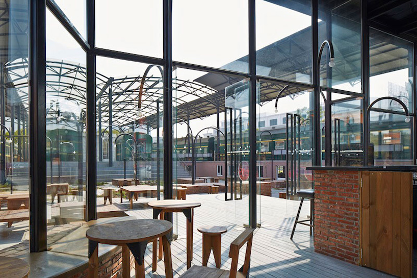 KUU train inn shanghai china designboom