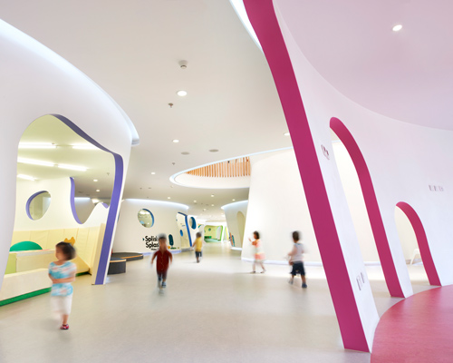 SAKO architects shapes playful educational center in beijing