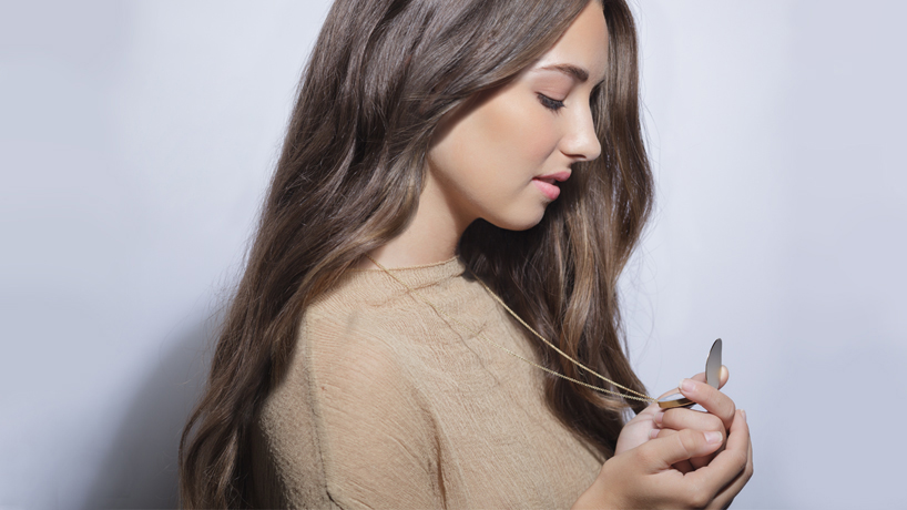 artefact-purple-locket-designboom03
