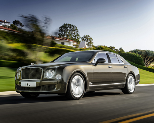 bentley mulsanne speed accelerates luxury and performance to 305 km/h