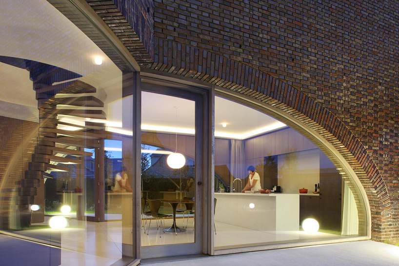dieter de vos architecten triple brick arch house