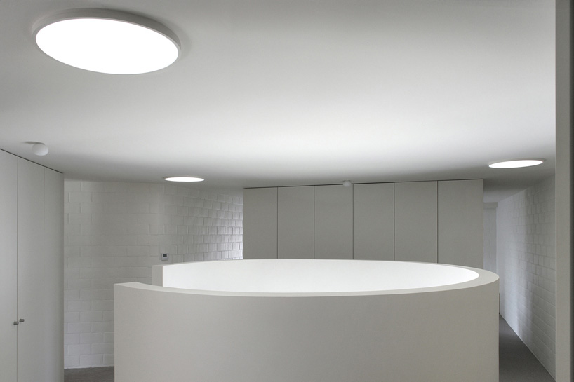 dieter de vos architecten triple brick arch house