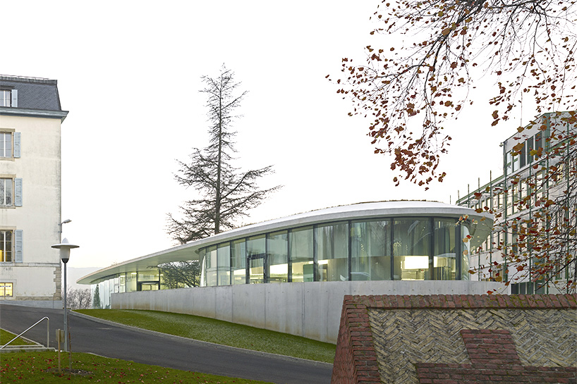 group8 icrc humanitarium france