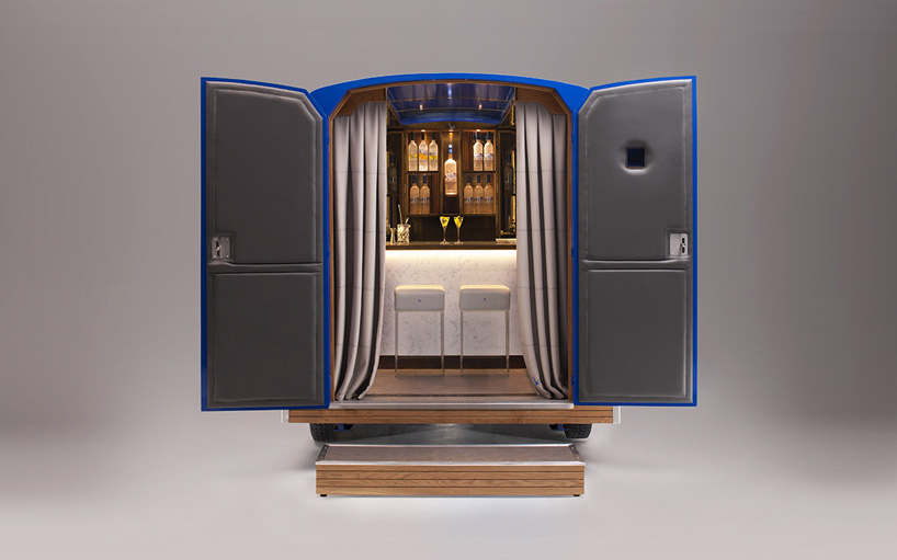 ragged edge the worlds most intimate martini bar van grey goose