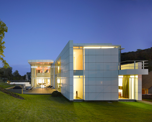 luxembourg house by richard meier built for privacy and seclusion