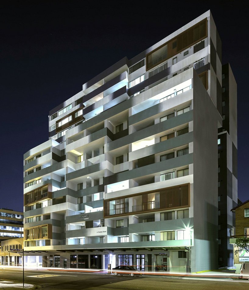 tony-owen-partners-focus-apartments-parramatta-sydney-designboom-02