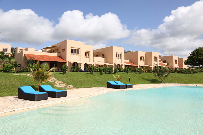 vipingo ridge villas by urko sanchez architects in kenya