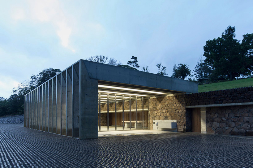 chrofi lune de sang shed australia designboom