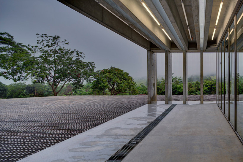 chrofi lune de sang shed australia designboom