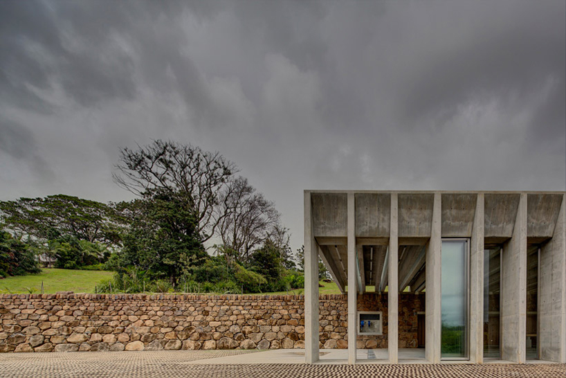 chrofi lune de sang shed australia designboom