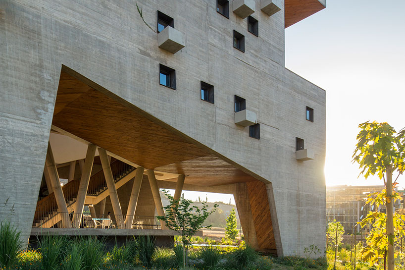 duquemotta_UDP_db_09