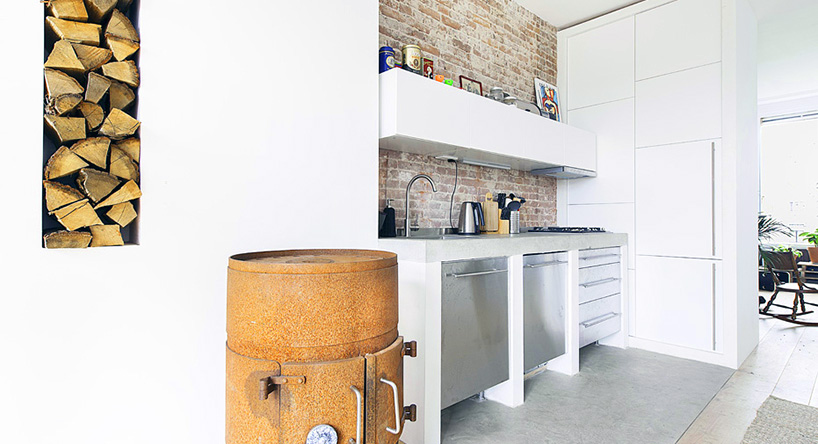 global architects re-use dutch mansion penthouse renovation