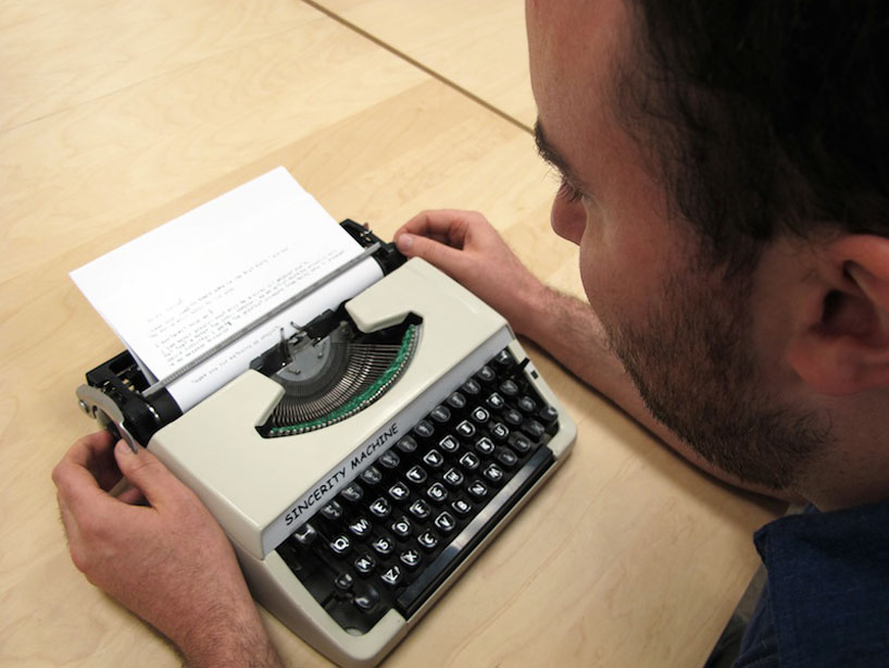 jesse england builds the comic sans typewriter 