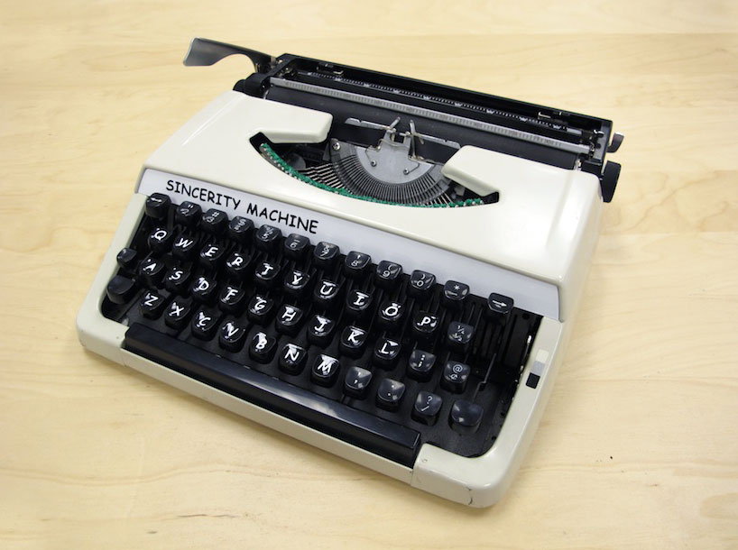 jesse england builds the comic sans typewriter 