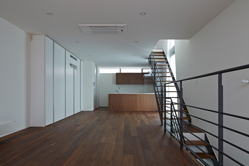 masao yahagi architects house in tatemachi designboom