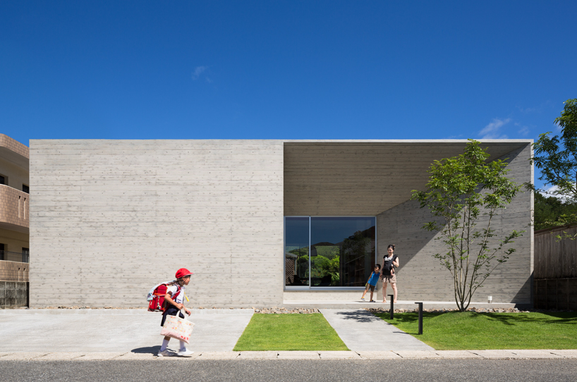 concrete house in amami ōshima by matsuyama architects and associates