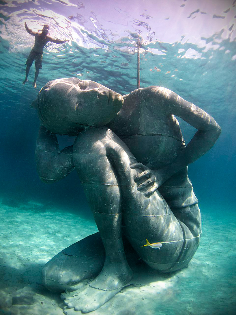 jason decaires taylor submerges ocean atlas sculpture in the bahamas