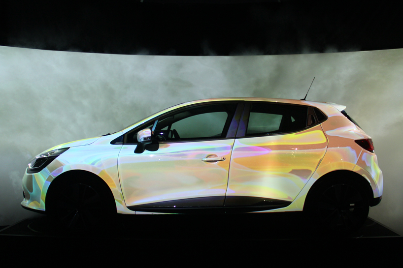 renault touch projection mapping reacts naturally with lutecia's form