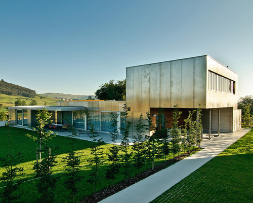 fernandez-abascal/muruzábal compose residence-study in mijares, spain