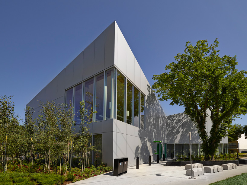 schmidt hammer lassen architects highlands branch library edmonton designboom