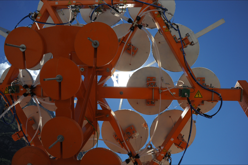 sunflower-solar-panels-designboom06