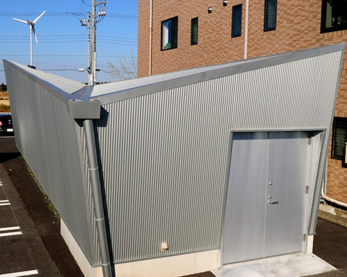 tai_tai uses wind turbine generator for accounting office warehouse