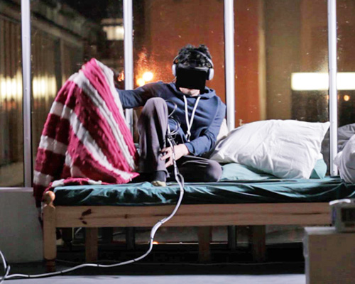 artist will spend 28 days in isolation wearing a virtual reality headset