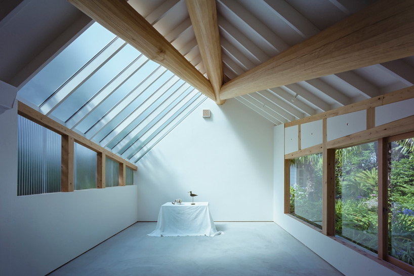 FT architects photography studio light shed designboom