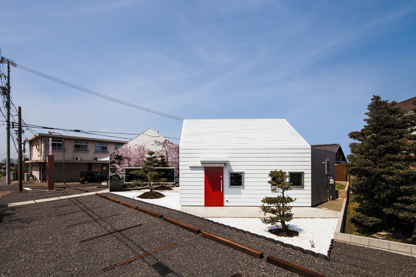 hisanori ban bandesign mirrors house gifu japan designboom