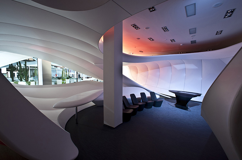IO studio vodafone customer experience center czech republic