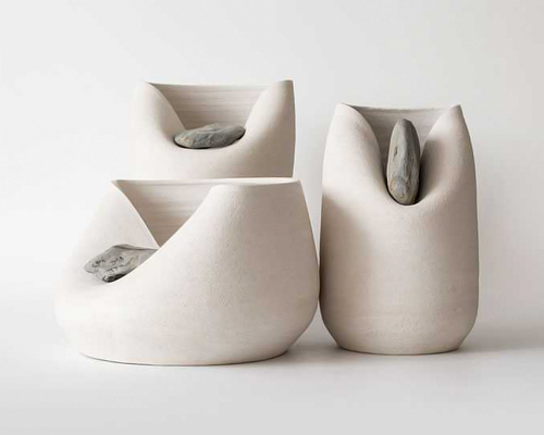martín azúa warps ceramic vases with raw stones