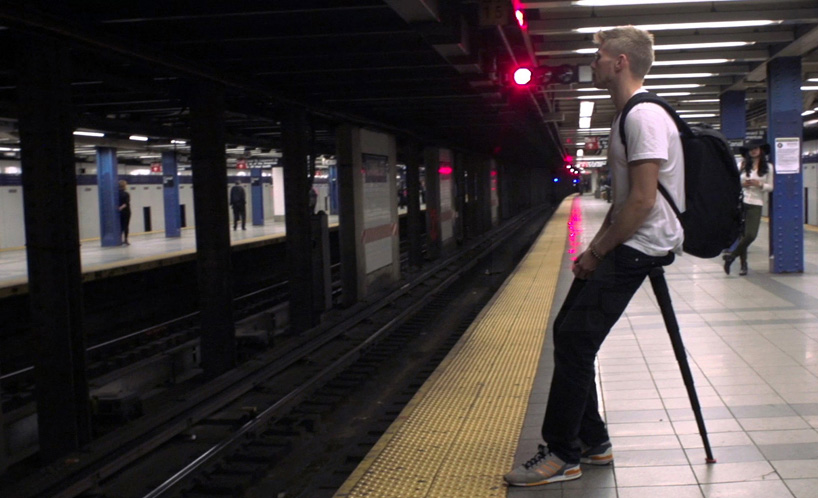 relax anywhere with the ergonomic + portable sitpack seat by mono+mono