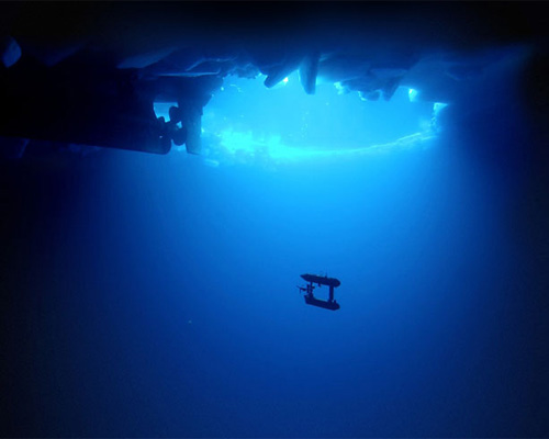 seaBED underwater robot develops new 3D data maps of antarctic ice