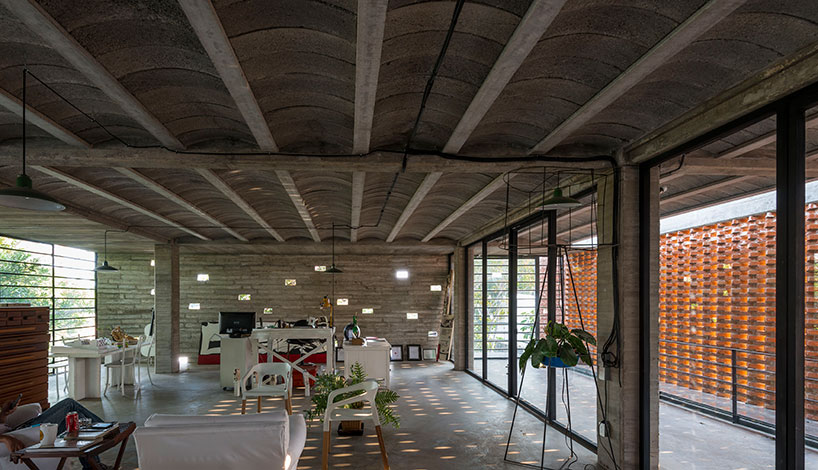 a home becomes modular locales and atelier on ordaz street by t3arc