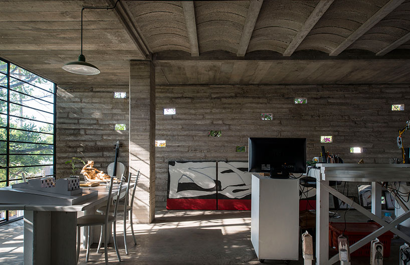 a home becomes modular locales and atelier on ordaz street by t3arc