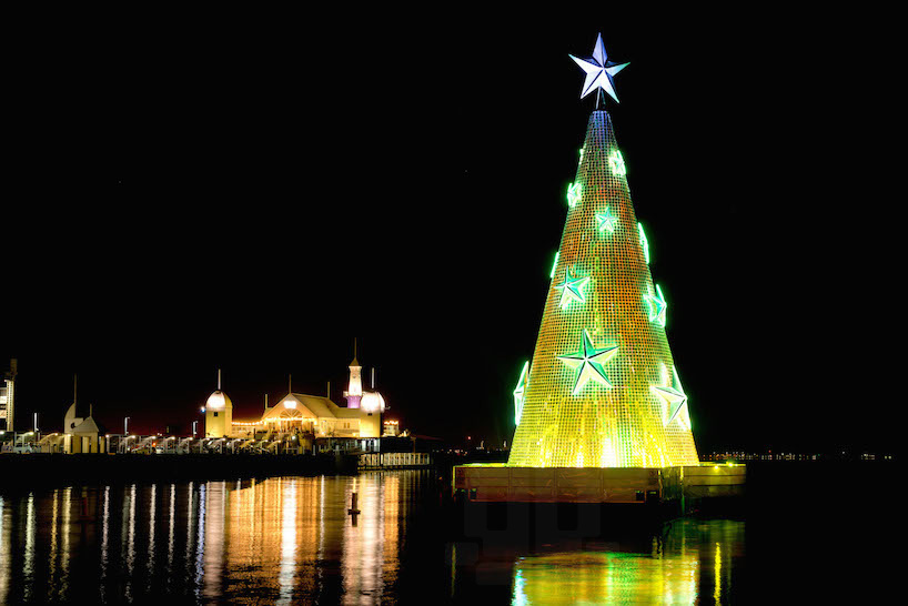 geelong floating christmas tree illuminates corio bay in australia