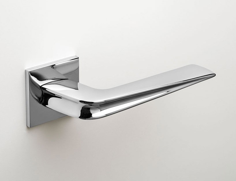 door handles by zaha hadid and rem koolhaas /OMA for olivari