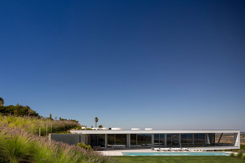 mario martins atelier projects the casa zauia towards lagos bay