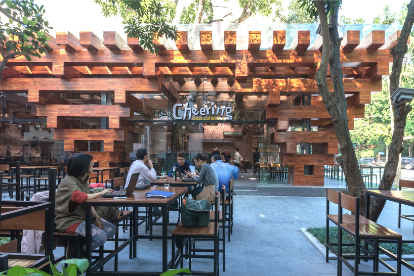 HP architects cheering restaurant designboom03