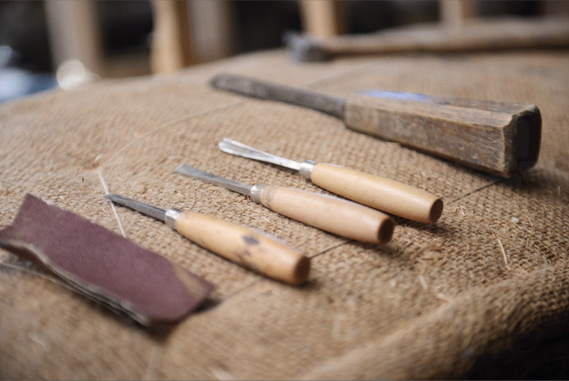 ale de vecchi 1850s remade italian sofas italy designboom