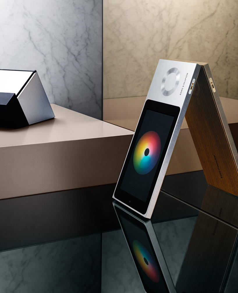 bang & olufsen beosound moment