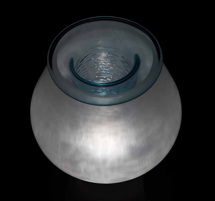 benjamin hubert beacon lamp glass is tomorrow designboom 