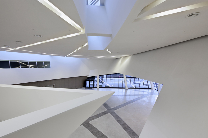 daniel libeskind conference center mons international congress xperience designboom