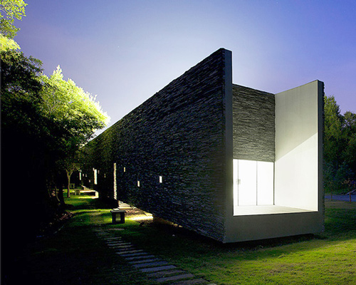 david adjaye adds light box villa to sifang art museum site in china
