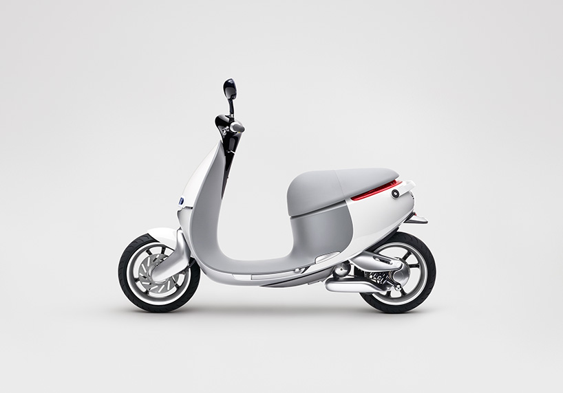 gogoro-smartscooter-designboom04