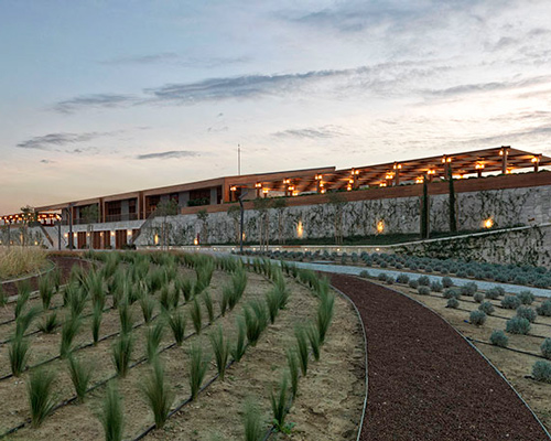 kreatif architects completes LA winery in western turkey