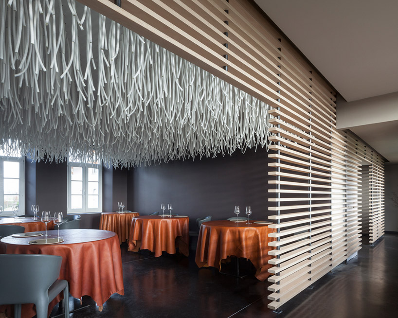 quentin de coster manipulates belgian restaurant with polyester rope