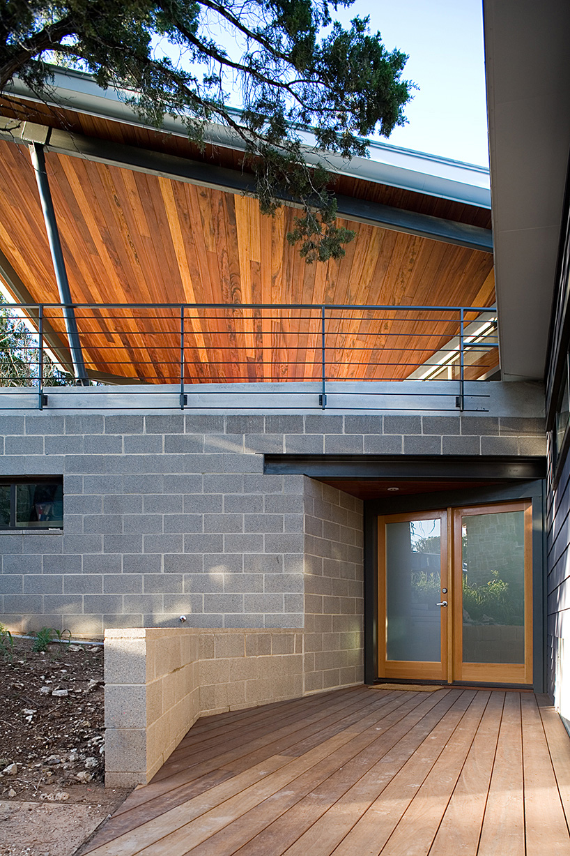 tom hurt architects canyon edge house mexico designboom
