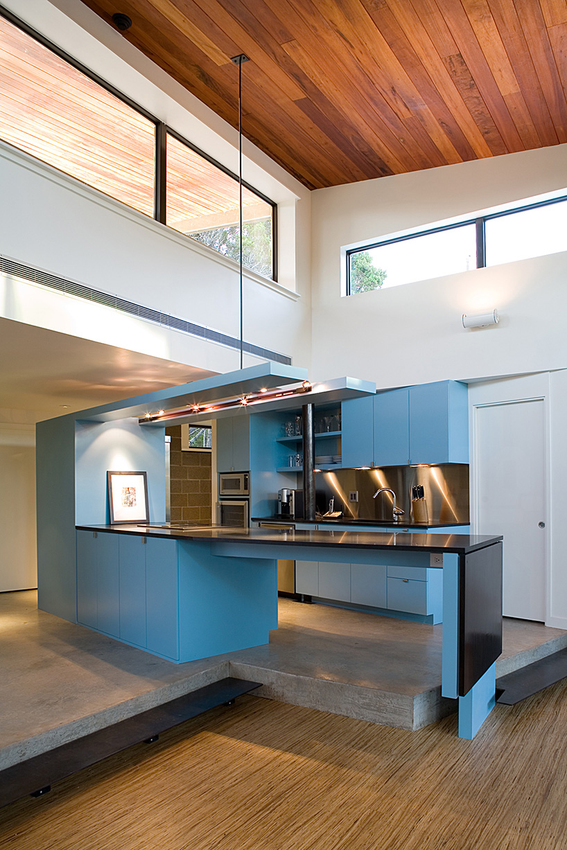 tom hurt architects canyon edge house mexico designboom